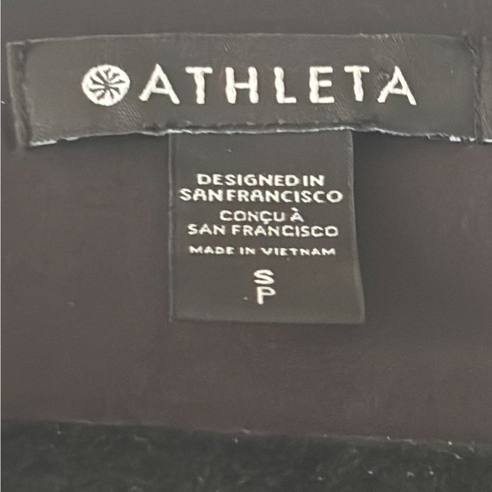 🔥Athleta Swing Forward Pleated Tank In Black Sz. S - Picture 4 of 5